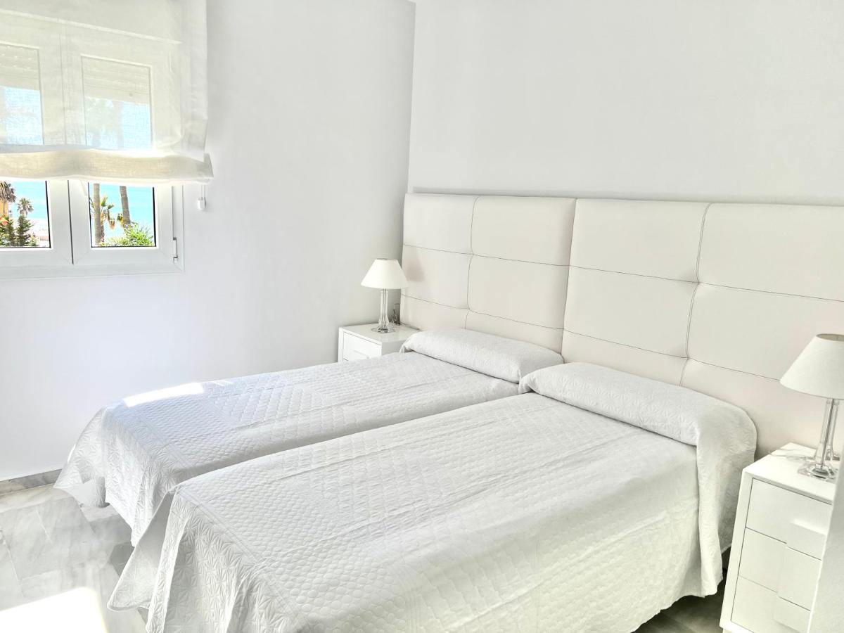 Mi Capricho 170 Beachfront Apartment Sitio de Calahonda المظهر الخارجي الصورة