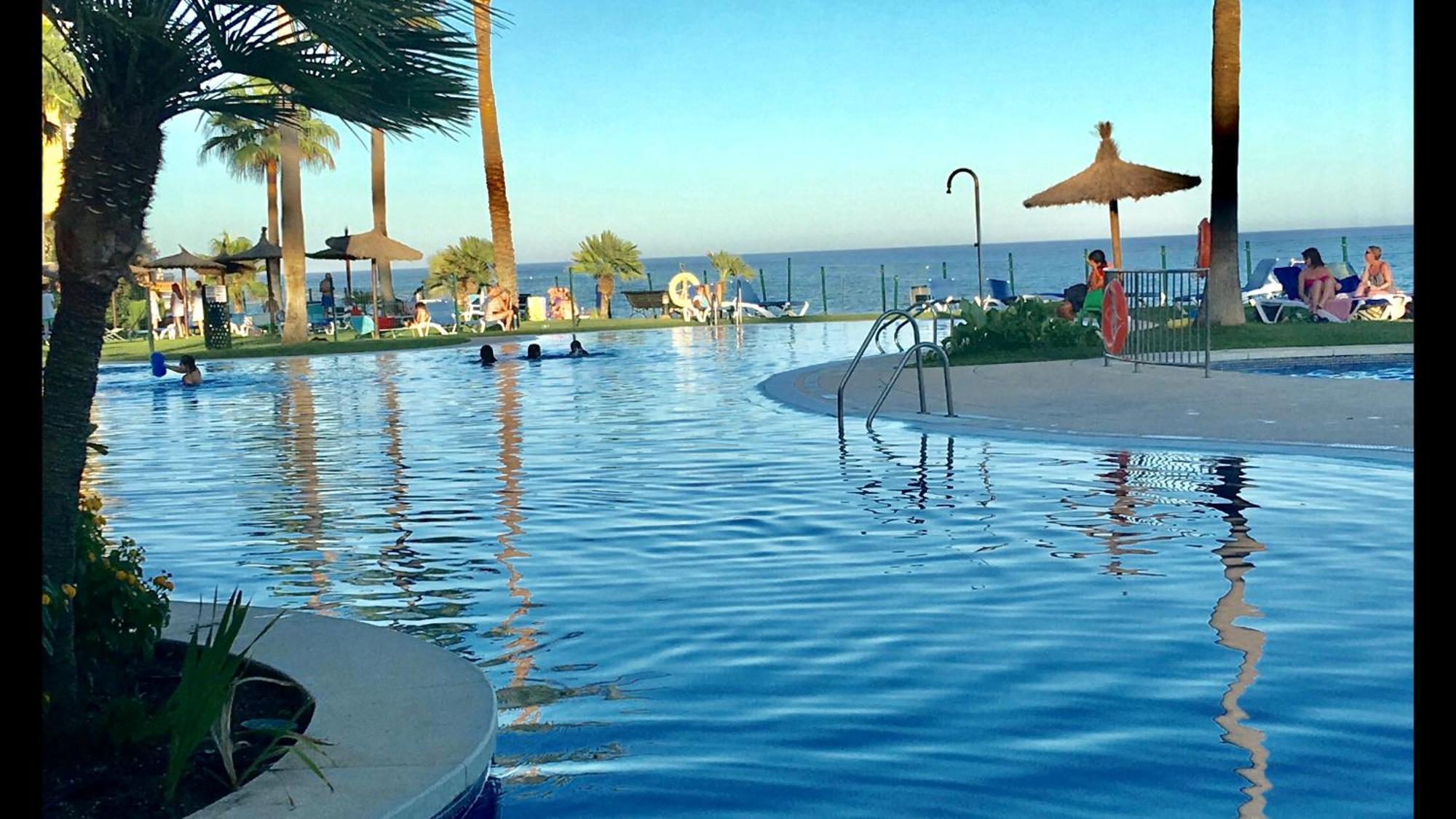 Mi Capricho 170 Beachfront Apartment Sitio de Calahonda المظهر الخارجي الصورة